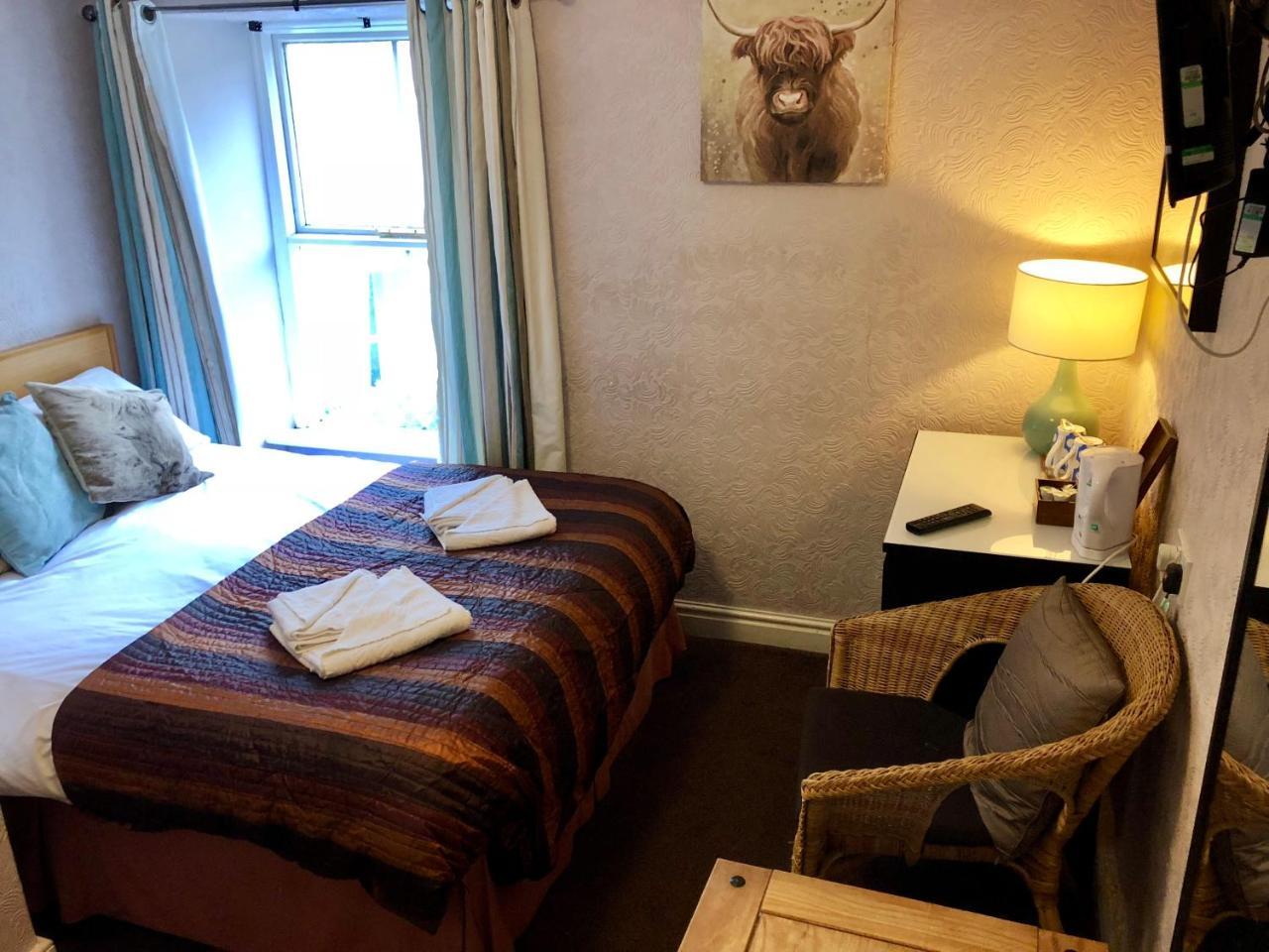The White Lion Inn 彭里斯 外观 照片